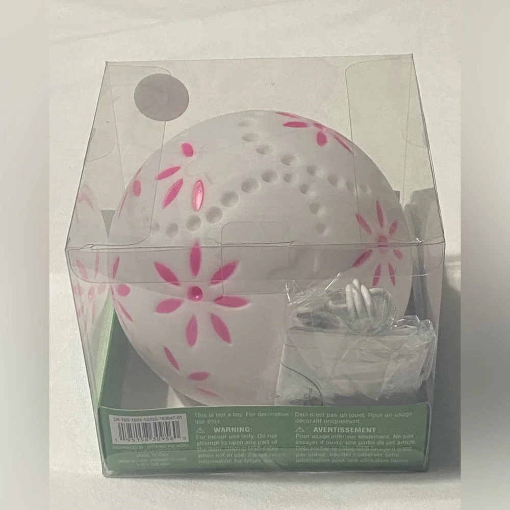 Ashland 5.5” Color Changing Round Floral Novelty Tap Lamp